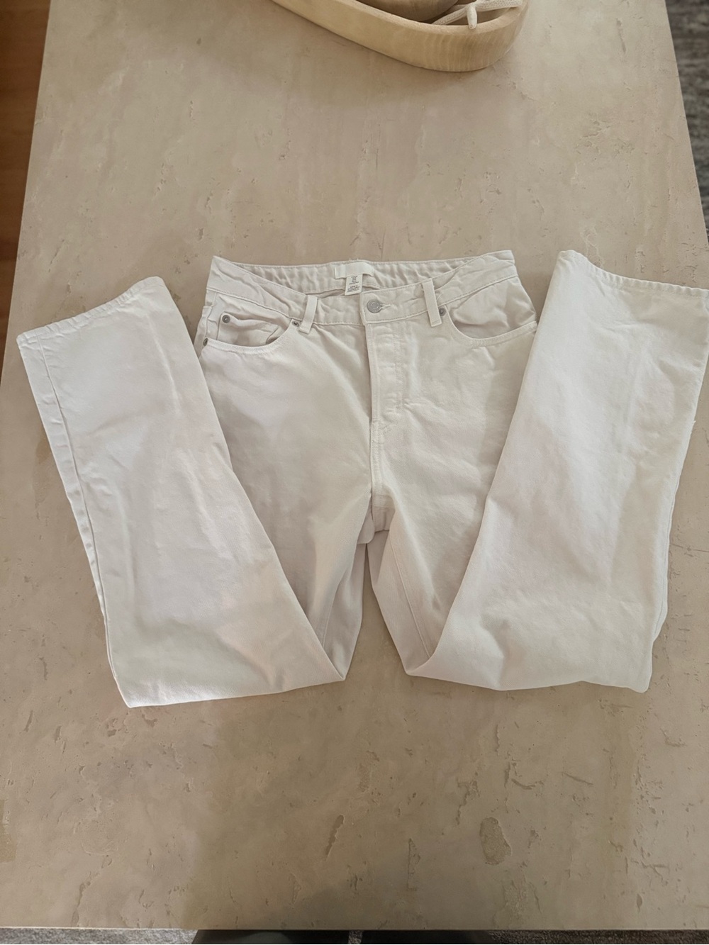 Classic off-White Straight-Leg Jeans
